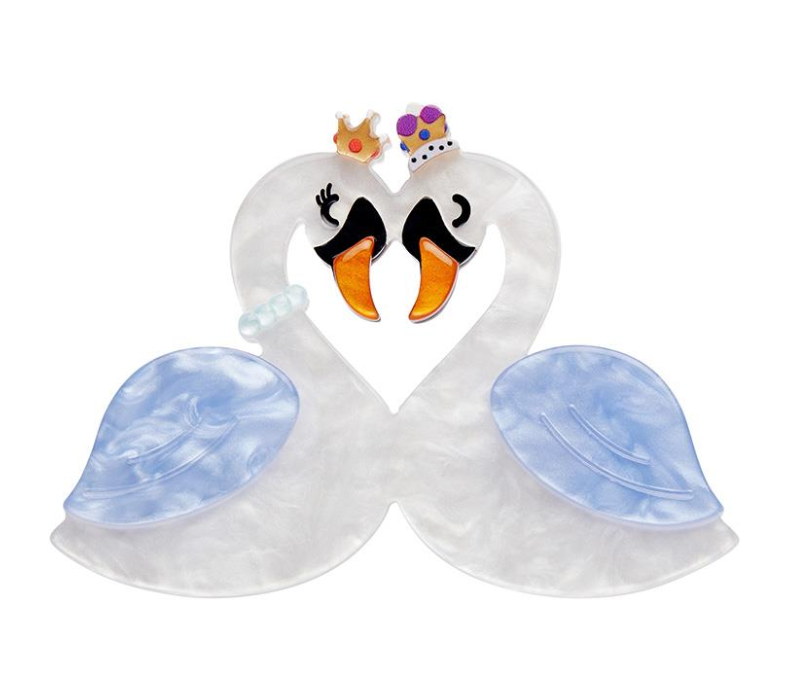 Swan Love